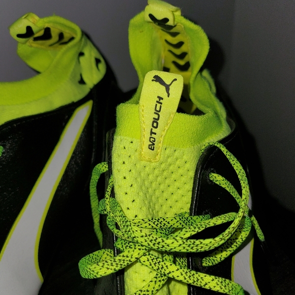 Puma evoTouch leather soccer shoe - Picture 2 of 8